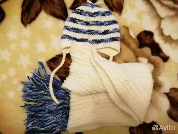 Комплект шапка и шарф для девочки