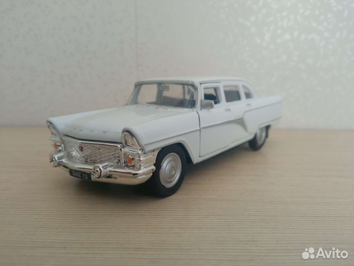 Модель автомобиля газ - 13 