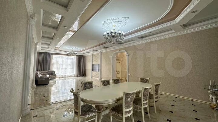 Дом 750 м² на участке 11,5 сот.