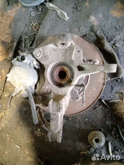 Поворотный кулак Renault megane 3