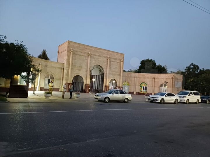 2-к. квартира, 42 м², 1/3 эт.