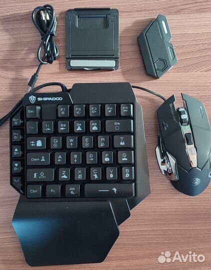 Игровая клавиатура с мышкой для телефона