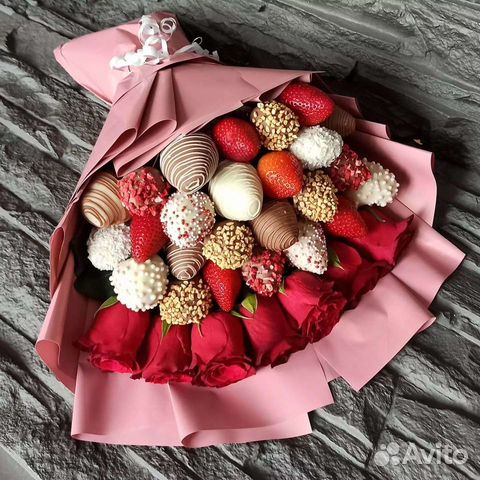 Букеты из клубники