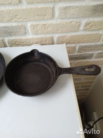 Чугунная сковорода СССР. С ручкой продана