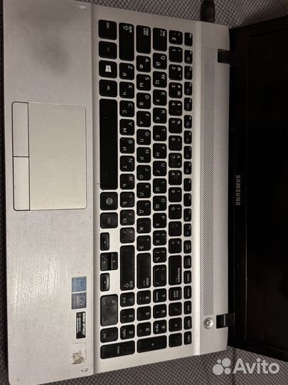 Ноутбук samsung np270e5e