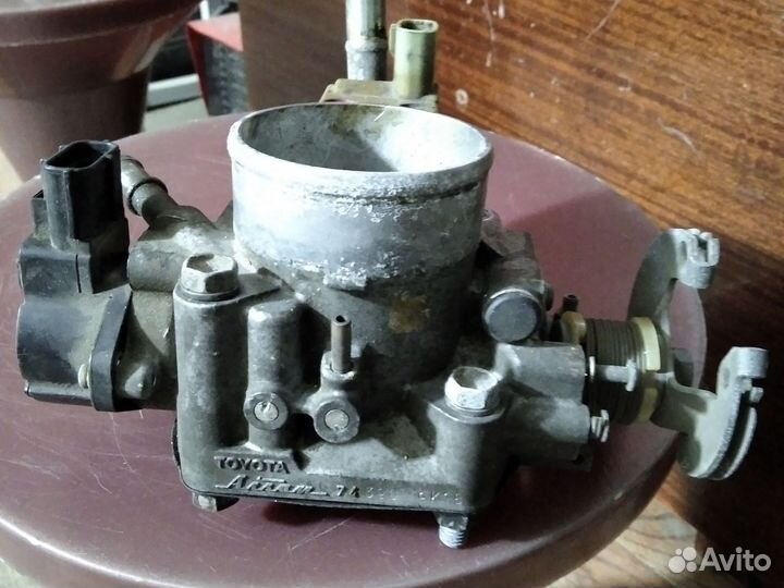 Дросельная заслонка на toyota Celica T18