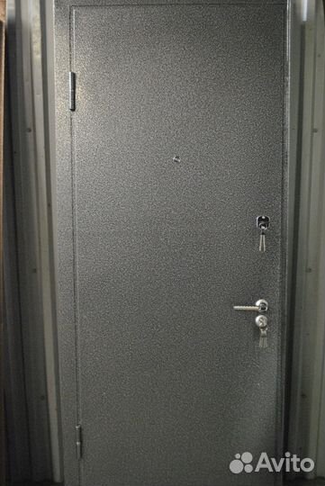 Стальная дверь с панелью мдф+порошковое покрытие