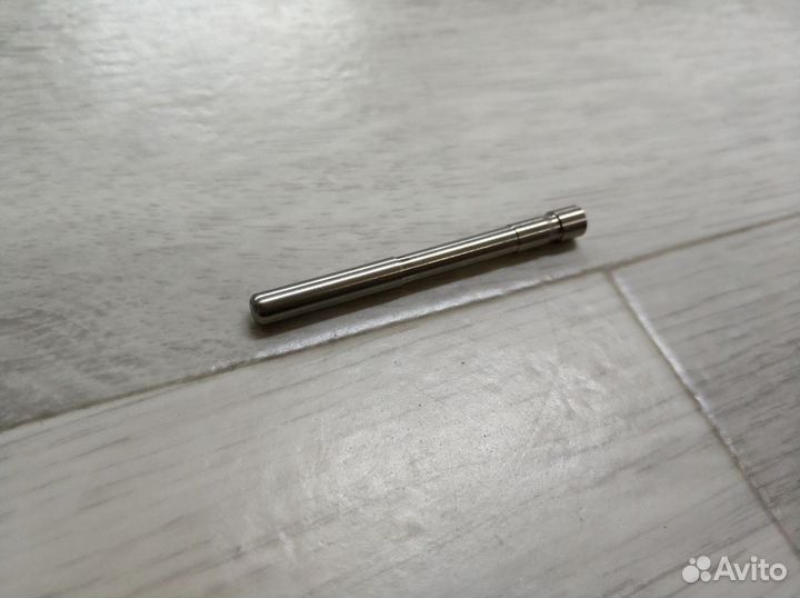 Ось для червячной шестерни турбины Hella