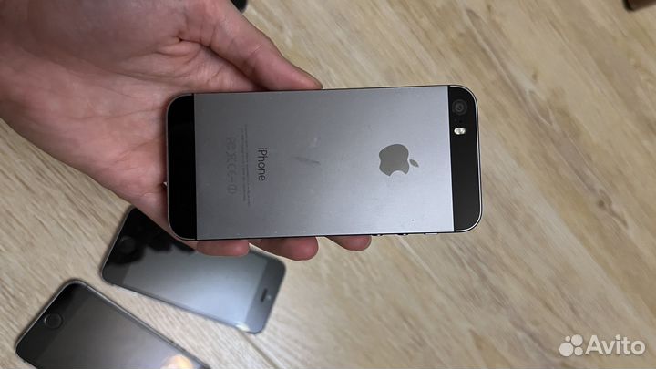 iPhone 5S, 16 ГБ