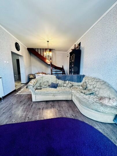 Дом 185 м² на участке 15 сот.