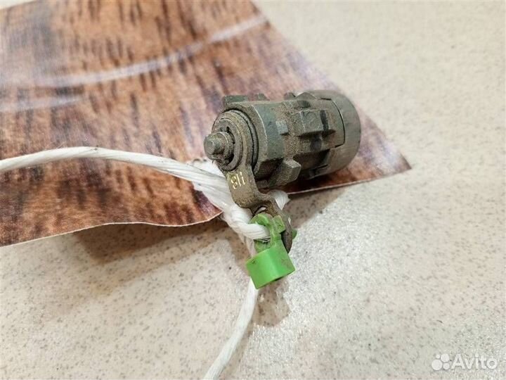 Личинка замка двери Mitsubishi Pajero iO 1998-2007