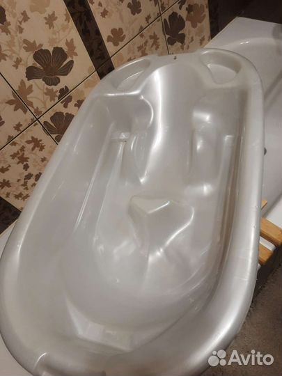 Ванночка для купания с горкой