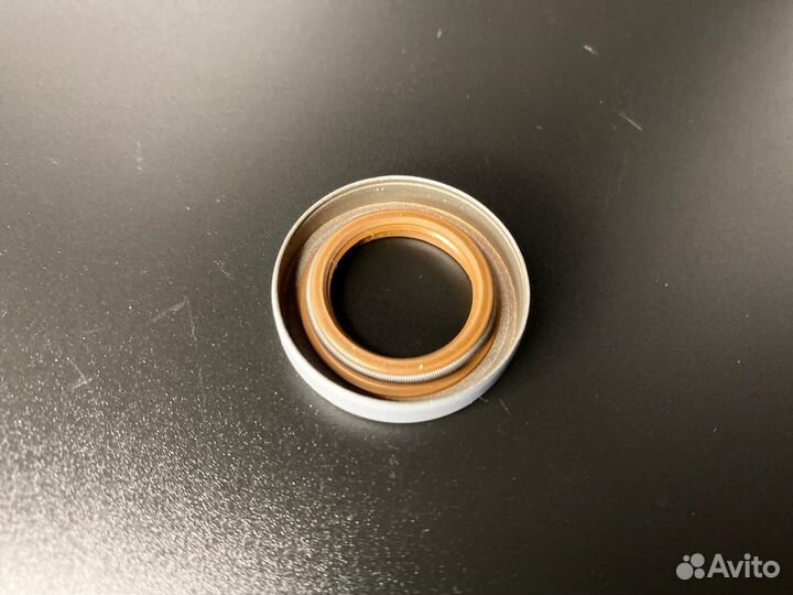 Сальник коленвала верхний Mercury 6-15