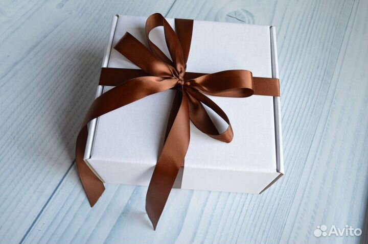 Коробка подарочная