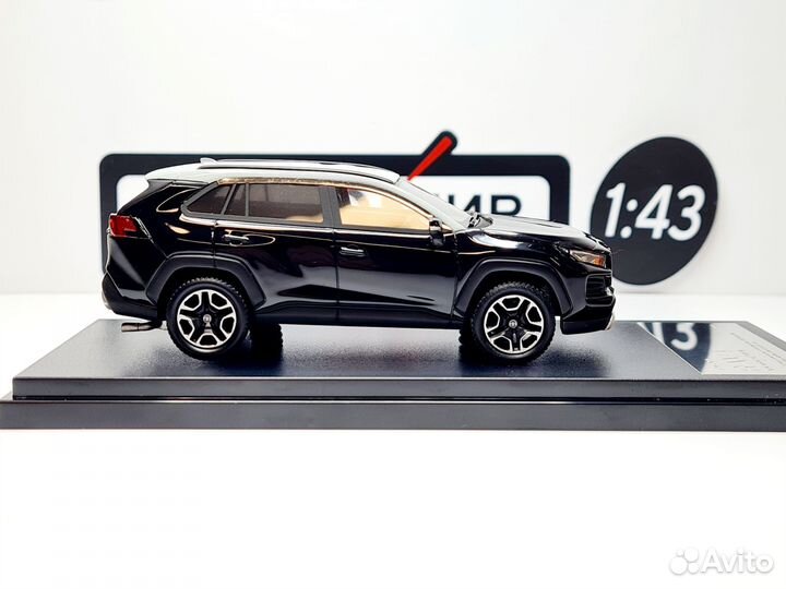 Модель Hi-Story 1/43 Toyota RAV4, Черный