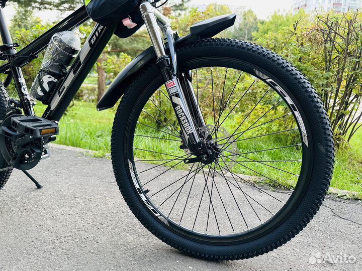 Велосипед GT 24R черный