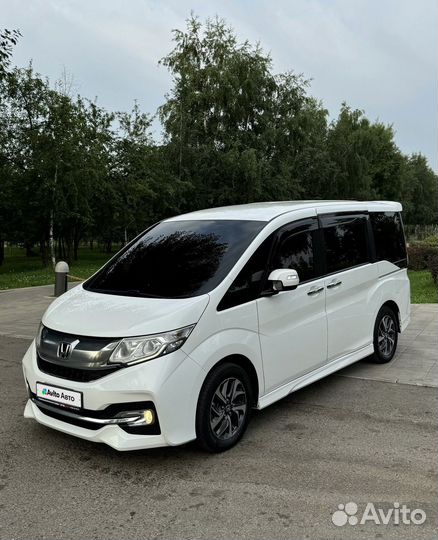 Honda Stepwgn 1.5 CVT, 2015, 98 000 км