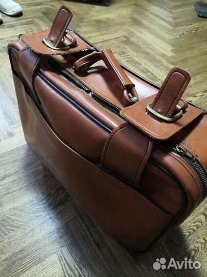 Чемодан бу винтажный