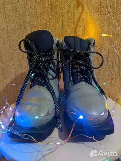 Лыжные ботинки