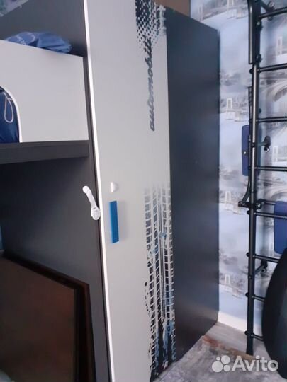 Детская кровать чердак со шкафом б/у