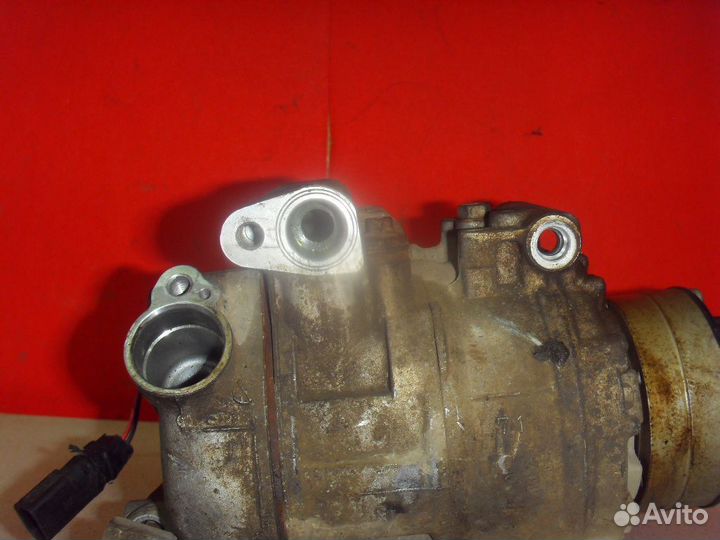 Компрессор кондиционера 4E0260805AM Audi Q7 (4L)