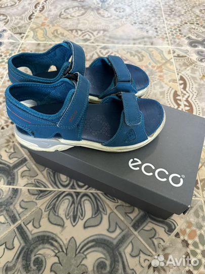 Детские сандалии Ecco 32