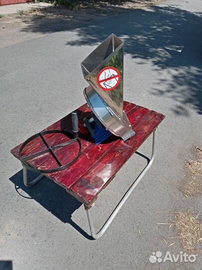 Измельчитель,дробилка для овощей и фруктов