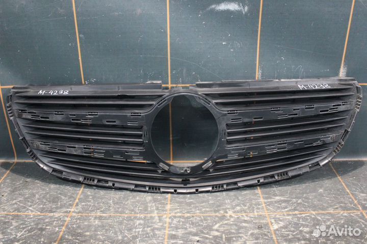 Решетка радиатора -Mercedes-Benz Vito W447