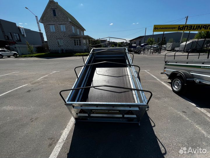 Прицеп на легковой автомобиль