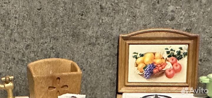 Sylvanian families газетница, картина