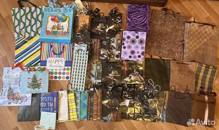 Подарочные пакеты одным лот