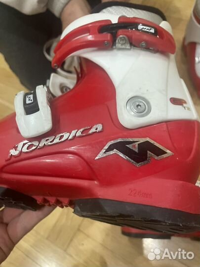 Горнолыжные ботинки детские