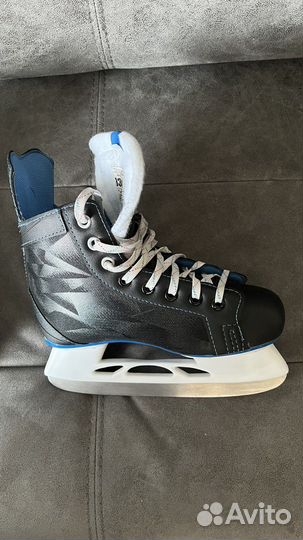 Коньки хоккейные