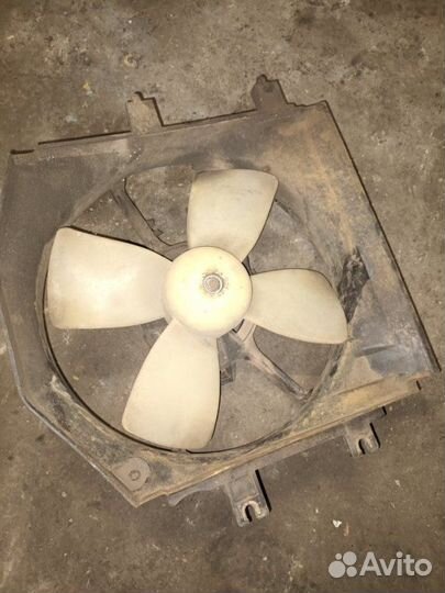 Диффузор радиатора Toyota Raum EXZ10 5E-FE 2000