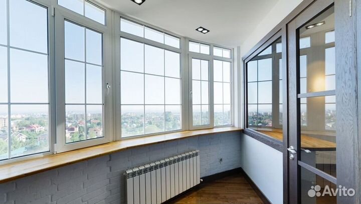 Остекление балконов и лоджий в рассрочку J0285