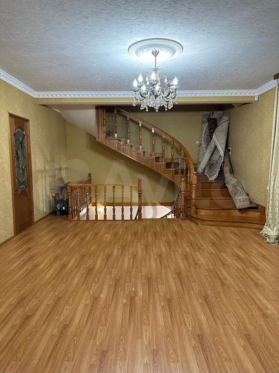 Комната 25 м² в 5-к., 2/3 эт.