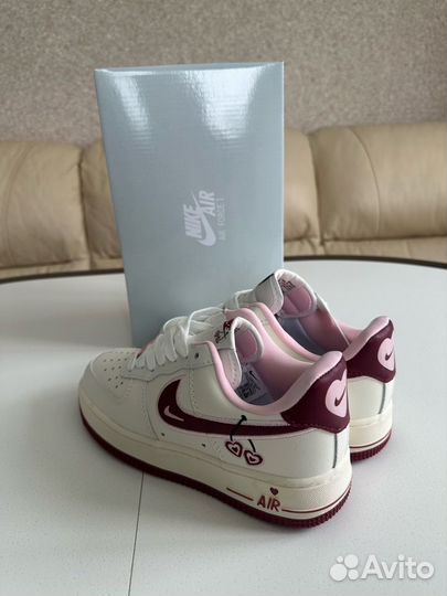 Кроссовки Nike Air Force 1 'Valentine's Day (вишен