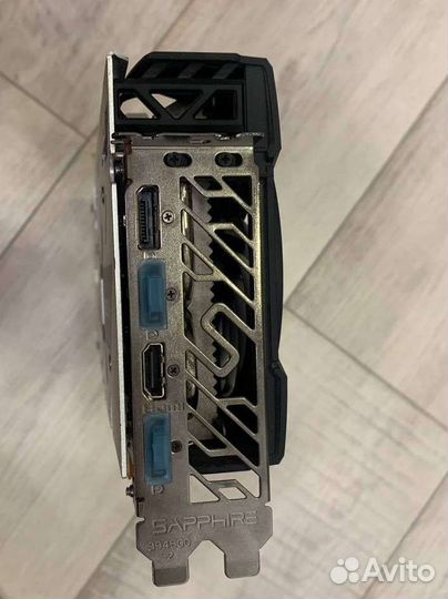 Sapphire AMD Radeon RX 6700 XT nitro+