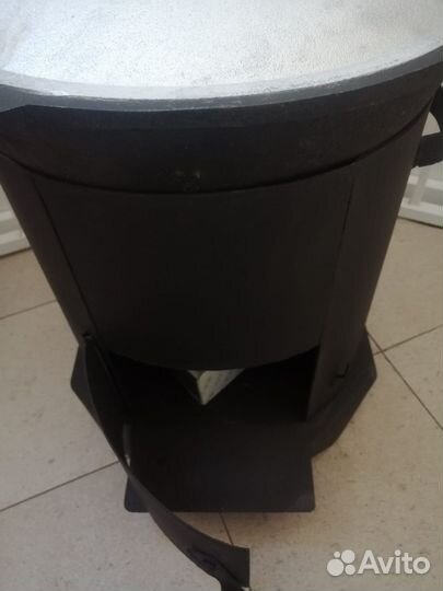 Казан чугунный с печкой новый 12 литр