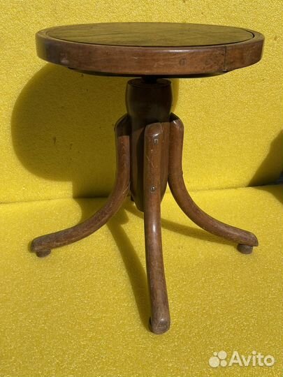 Стул для фортепиано