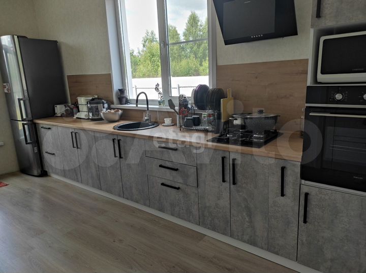 Дом 140 м² на участке 16 сот.