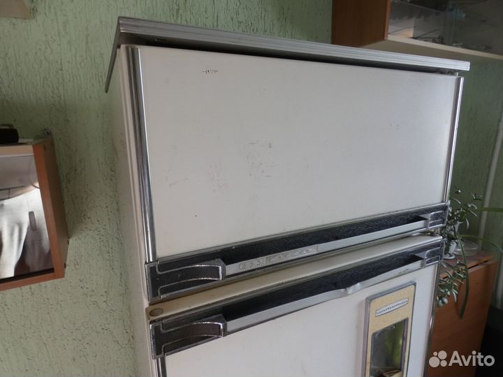 Холодильник 