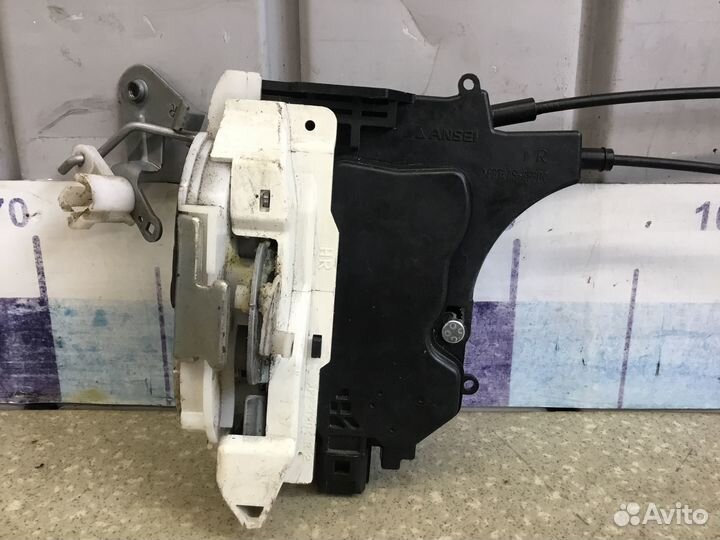 Замок двери передней правой Mitsubishi Lancer (CX