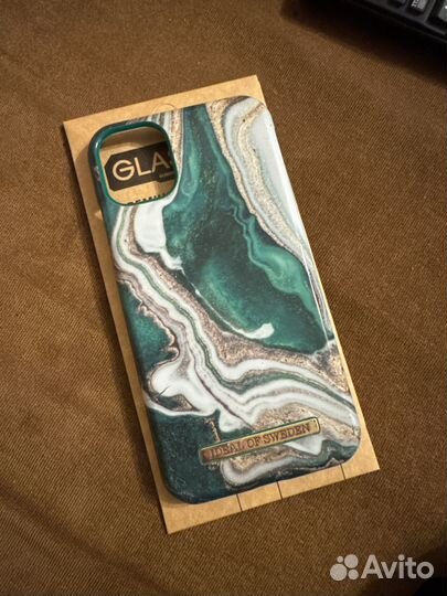 Чехол на iPhone 11 ideal of sweden