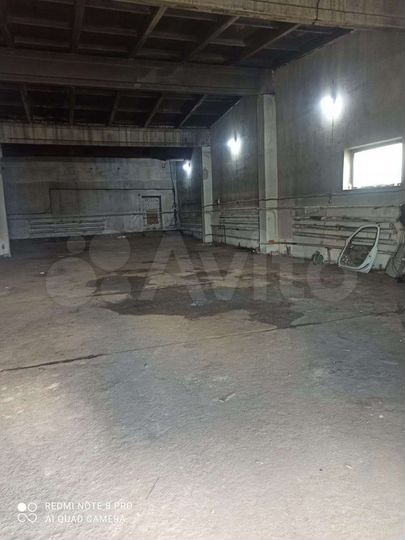 Машиноместо, > 30 м²