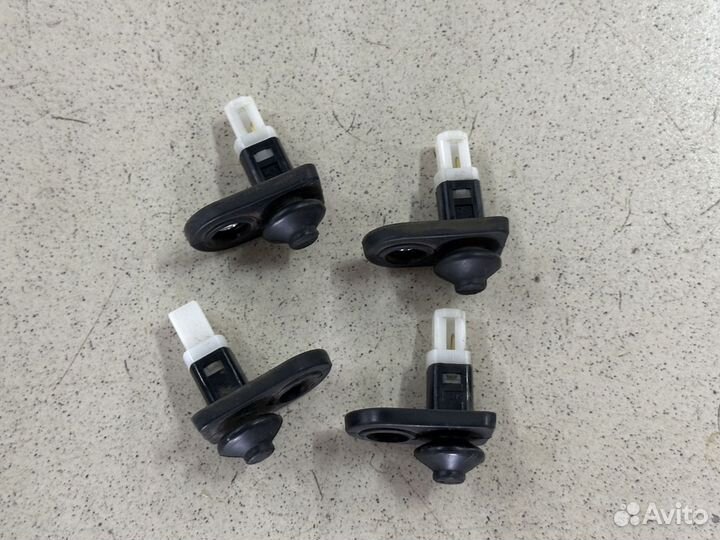 Концевик двери Киа Рио 3 Kia Rio 3