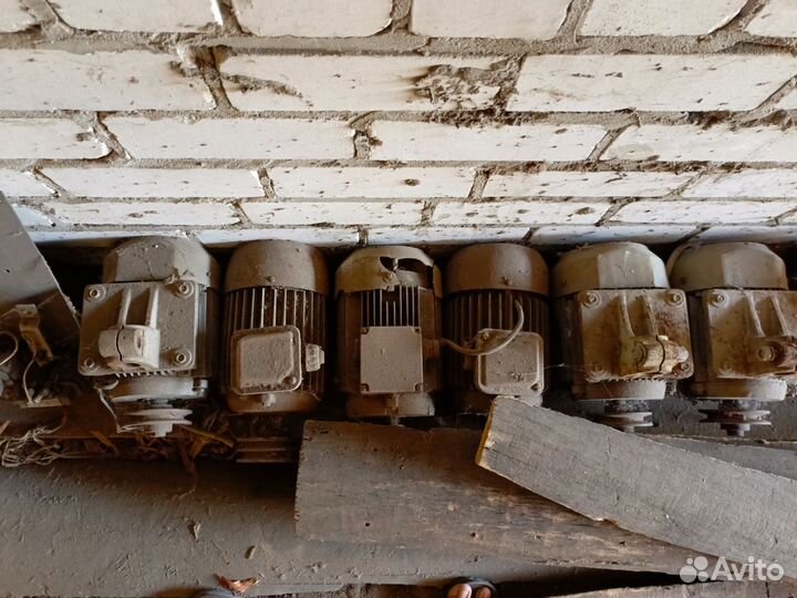 Электродвигатель с редуктором 380