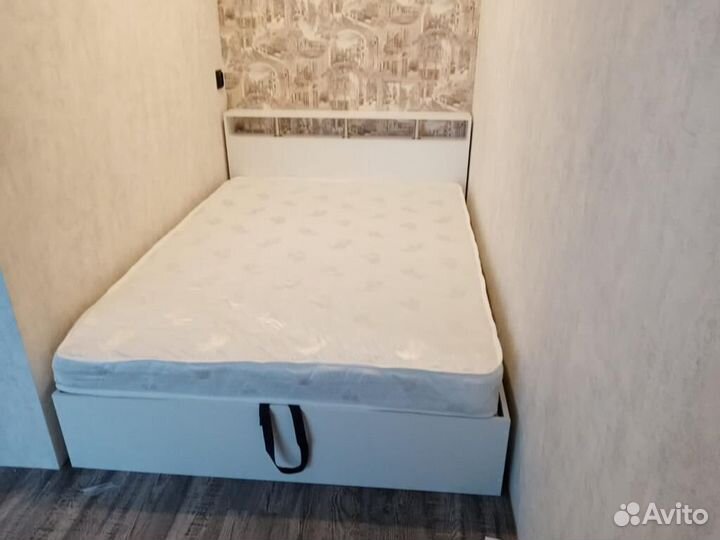 Кровать с подьемным механизмом