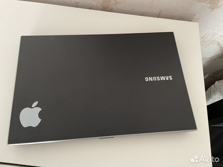 Ноутбук Samsung core i5