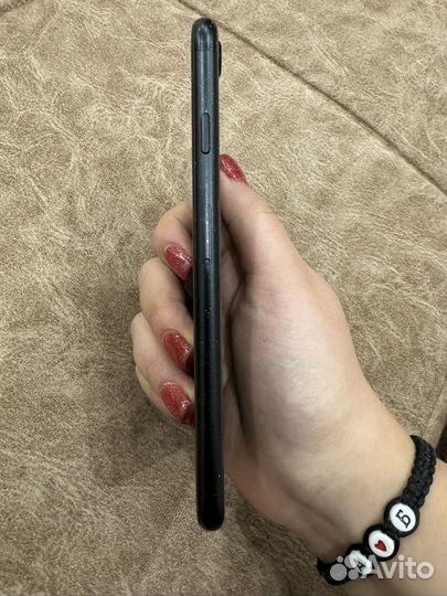 iPhone SE (2020), 256 ГБ